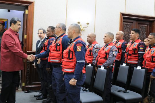 Jefe de Estado reconoce labor de la Fuerza de Tarea Humanitaria G/J Simón Bolívar