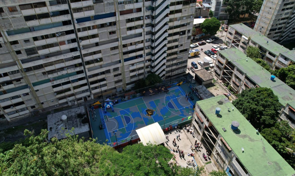 Es recuperado el espacio deportivo del Bloque 2 de Cutira de Catia en Caracas