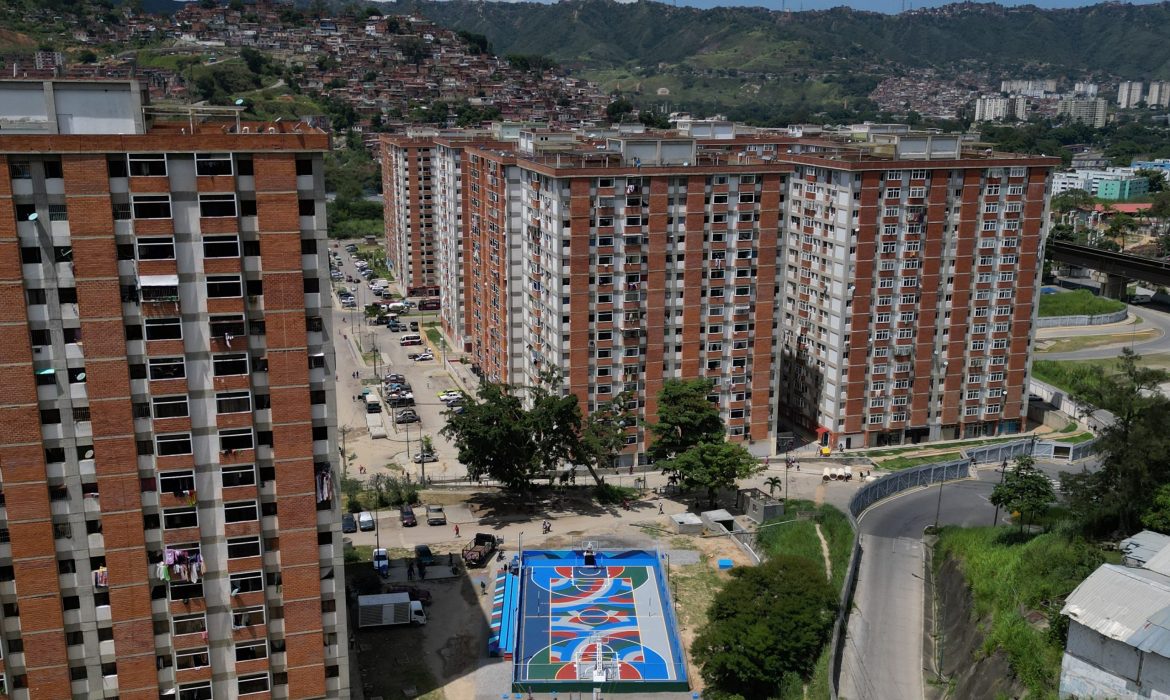 El MPPRIJP a través del FONA recupera espacio deportivo en Ciudad Tiuna de Caracas