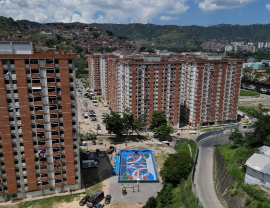 El MPPRIJP a través del FONA recupera espacio deportivo en Ciudad Tiuna de Caracas
