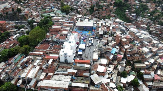 MPPRIJP y FONA recuperan el Centro Deportivo y Cultural “La Bombilla” de Petare del estado Miranda