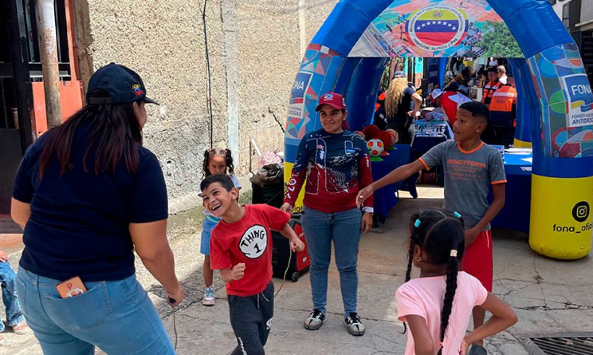 Es realizada la Jornada de Atención Social e Integral en Caucaguita del estado Miranda